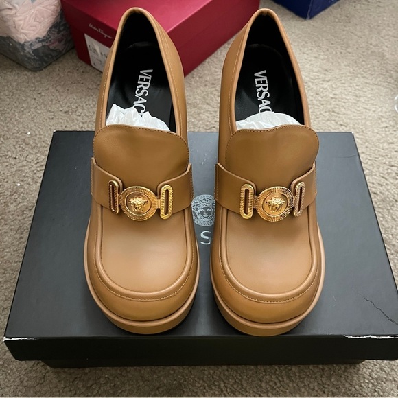 Versace Logo Leather Brown Platform Pumps Size 40/10 - Picture 7 of 17